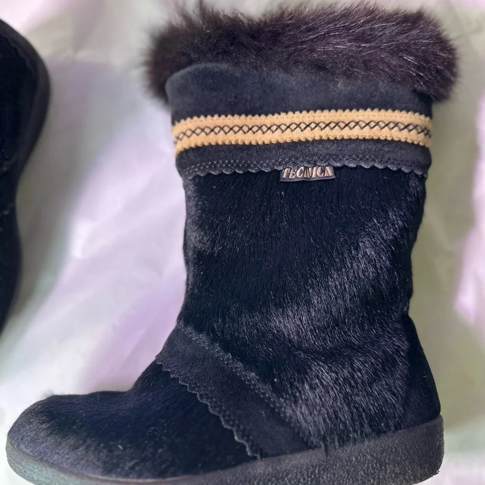 Tecnica Kids Black and Gold Boots with Fur Trim